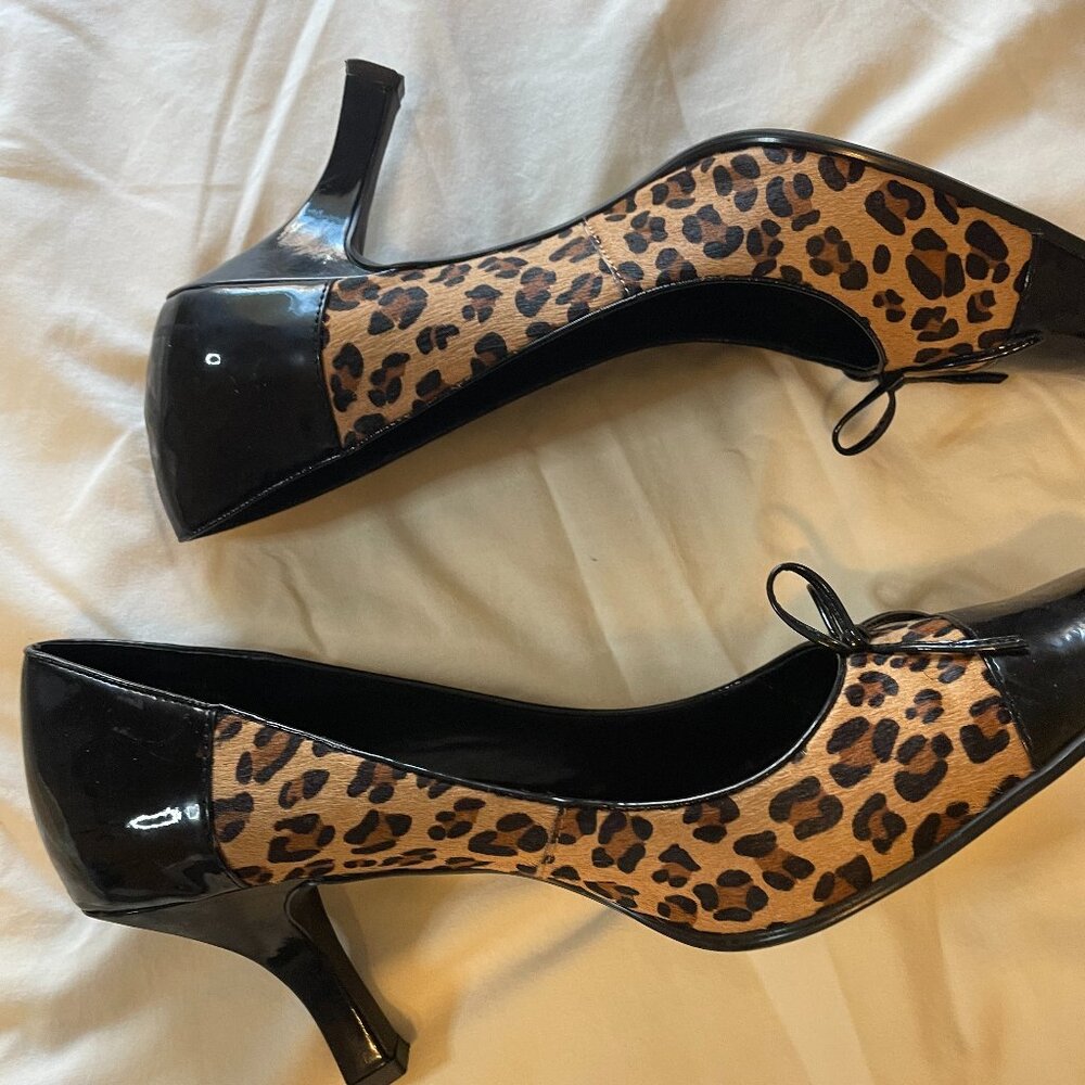 franco sarto bick leopard print square toe heels shoes